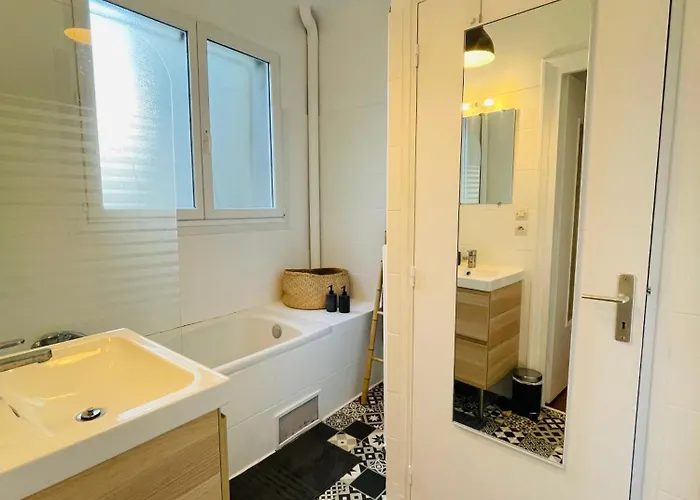 Jean Jaures - Centre *